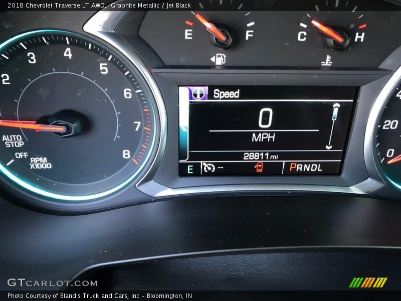 Graphite Metallic / Jet Black 2018 Chevrolet Traverse LT AWD