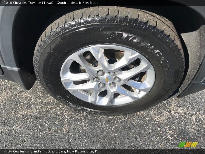 Graphite Metallic / Jet Black 2018 Chevrolet Traverse LT AWD