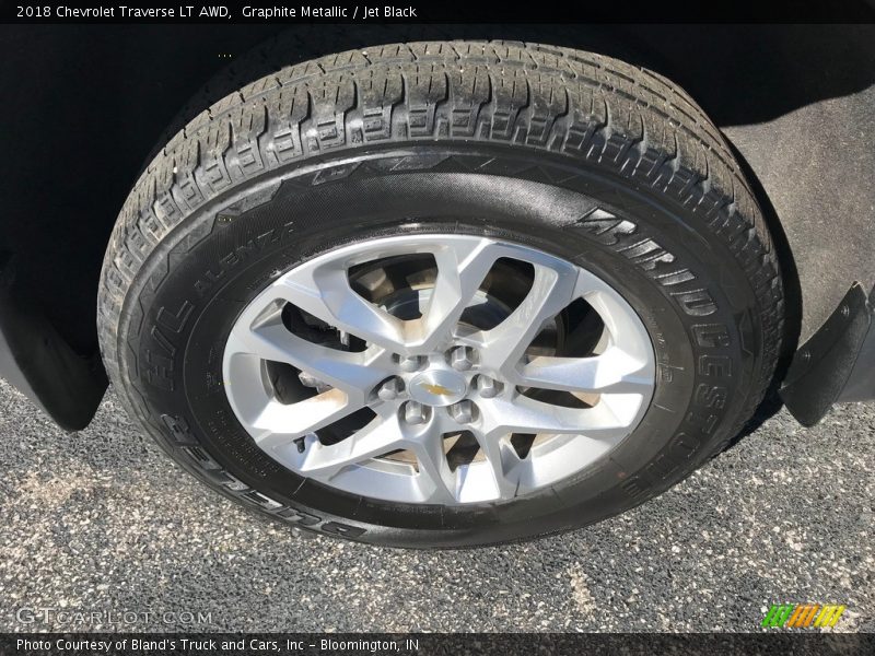 Graphite Metallic / Jet Black 2018 Chevrolet Traverse LT AWD