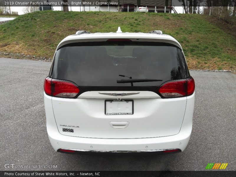Bright White / Cognac/Alloy 2019 Chrysler Pacifica Touring L Plus