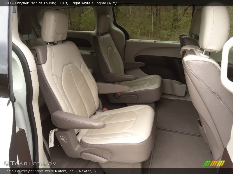 Bright White / Cognac/Alloy 2019 Chrysler Pacifica Touring L Plus