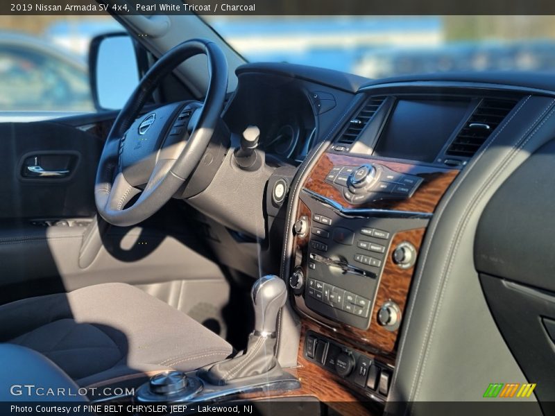 Pearl White Tricoat / Charcoal 2019 Nissan Armada SV 4x4