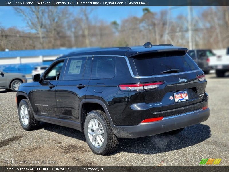 Diamond Black Crystal Pearl / Global Black 2022 Jeep Grand Cherokee L Laredo 4x4