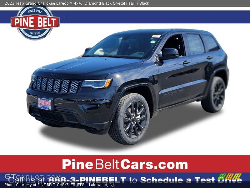 Diamond Black Crystal Pearl / Black 2022 Jeep Grand Cherokee Laredo X 4x4