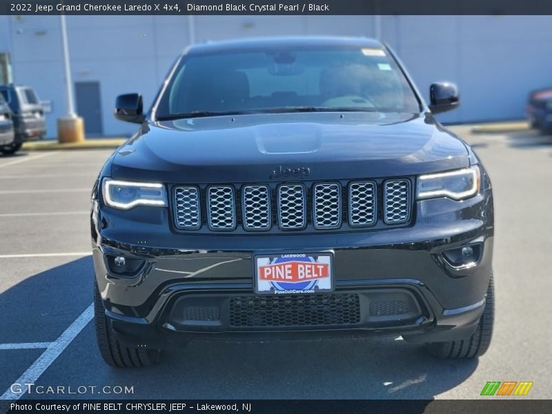 Diamond Black Crystal Pearl / Black 2022 Jeep Grand Cherokee Laredo X 4x4