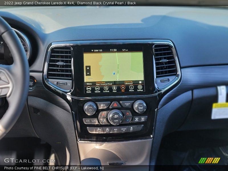 Diamond Black Crystal Pearl / Black 2022 Jeep Grand Cherokee Laredo X 4x4