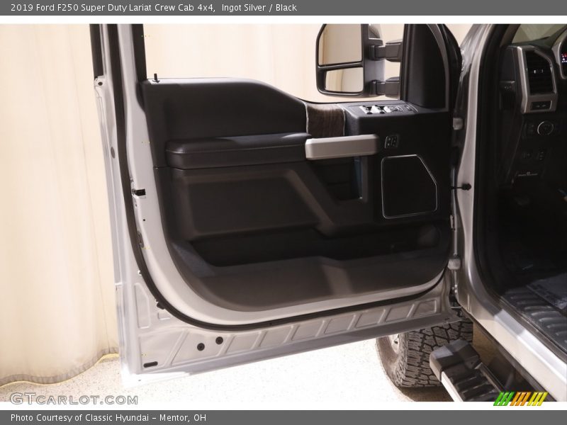 Ingot Silver / Black 2019 Ford F250 Super Duty Lariat Crew Cab 4x4