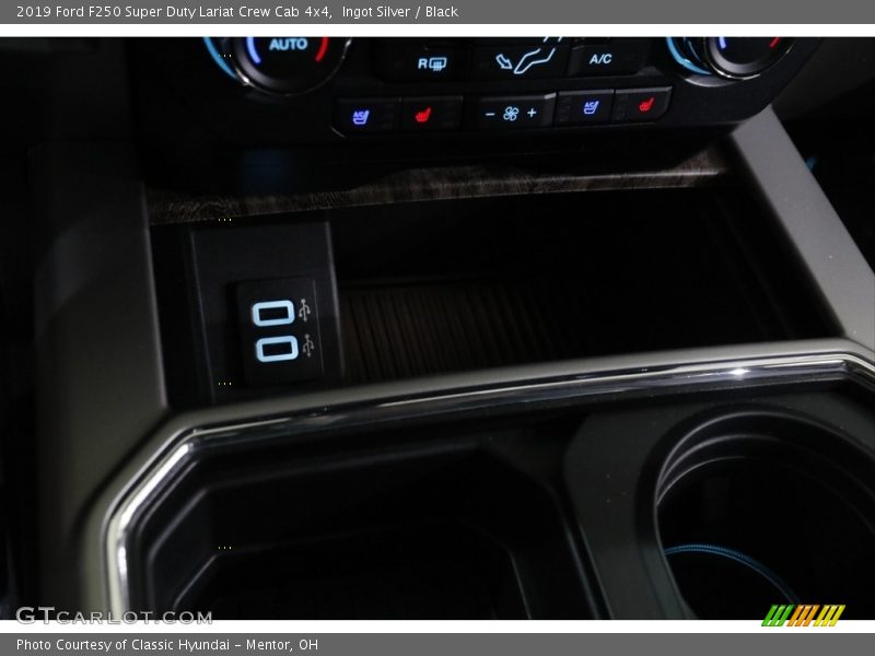 Ingot Silver / Black 2019 Ford F250 Super Duty Lariat Crew Cab 4x4
