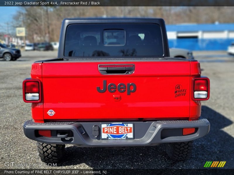 Firecracker Red / Black 2022 Jeep Gladiator Sport 4x4