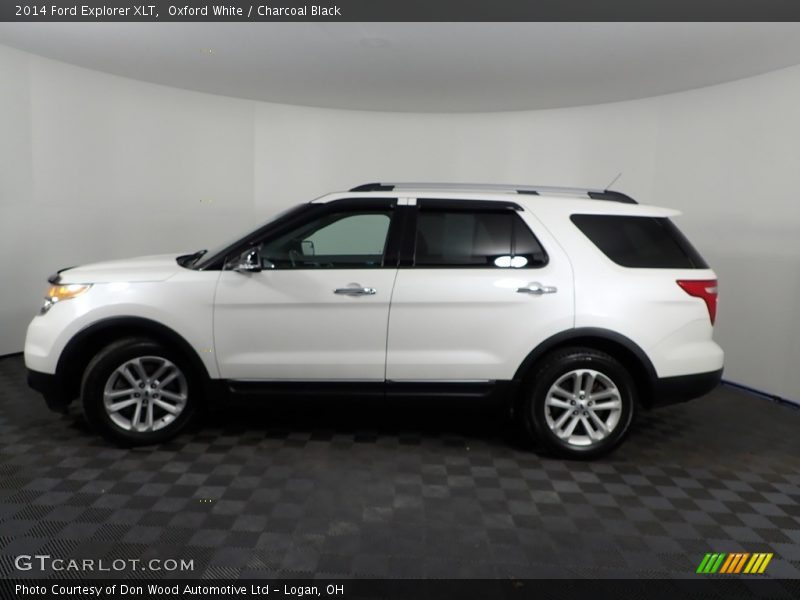 Oxford White / Charcoal Black 2014 Ford Explorer XLT