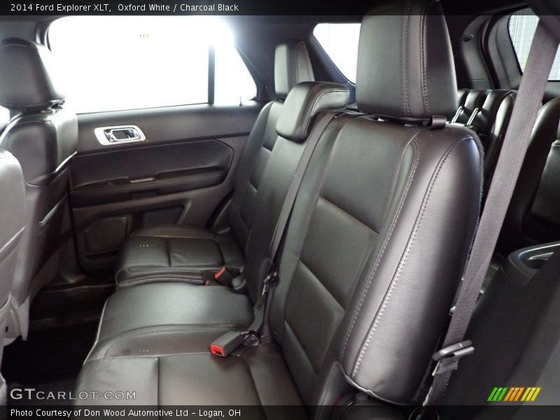 Oxford White / Charcoal Black 2014 Ford Explorer XLT