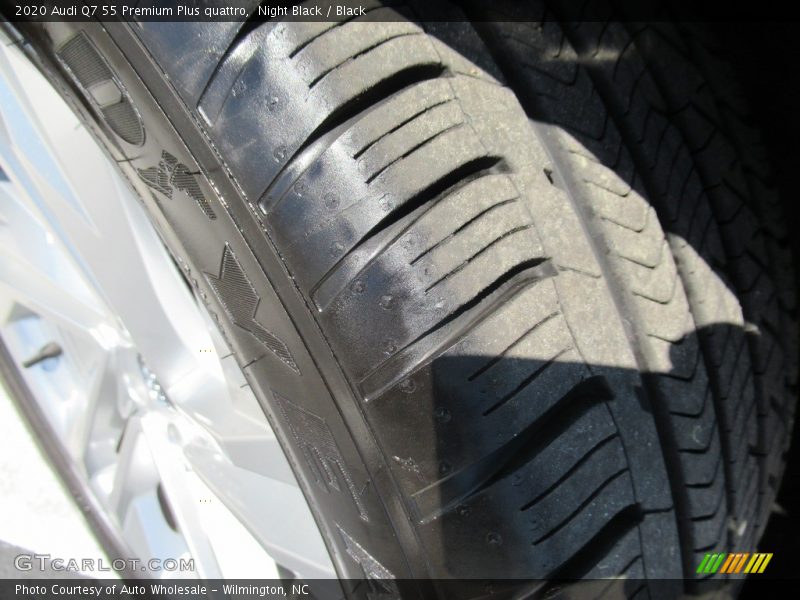 Night Black / Black 2020 Audi Q7 55 Premium Plus quattro