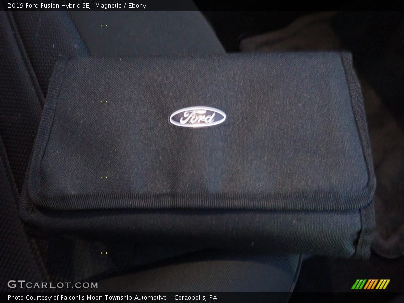 Magnetic / Ebony 2019 Ford Fusion Hybrid SE