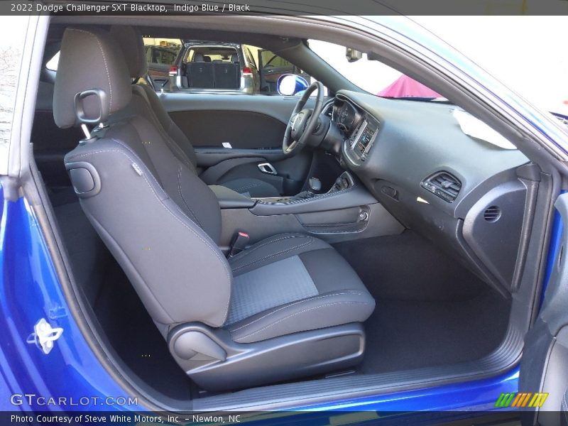 Indigo Blue / Black 2022 Dodge Challenger SXT Blacktop