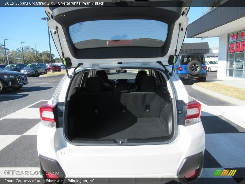 Crystal White Pearl / Black 2019 Subaru Crosstrek 2.0i