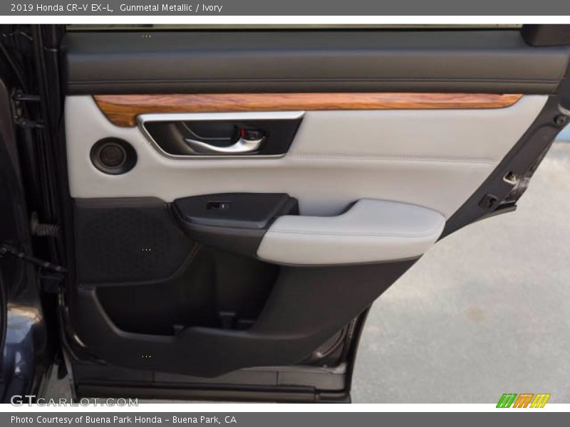 Gunmetal Metallic / Ivory 2019 Honda CR-V EX-L
