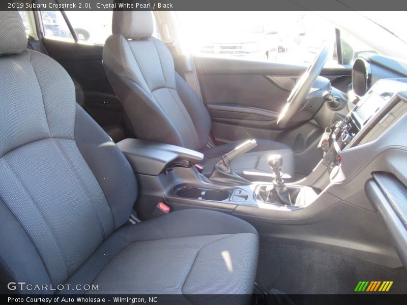 Crystal White Pearl / Black 2019 Subaru Crosstrek 2.0i