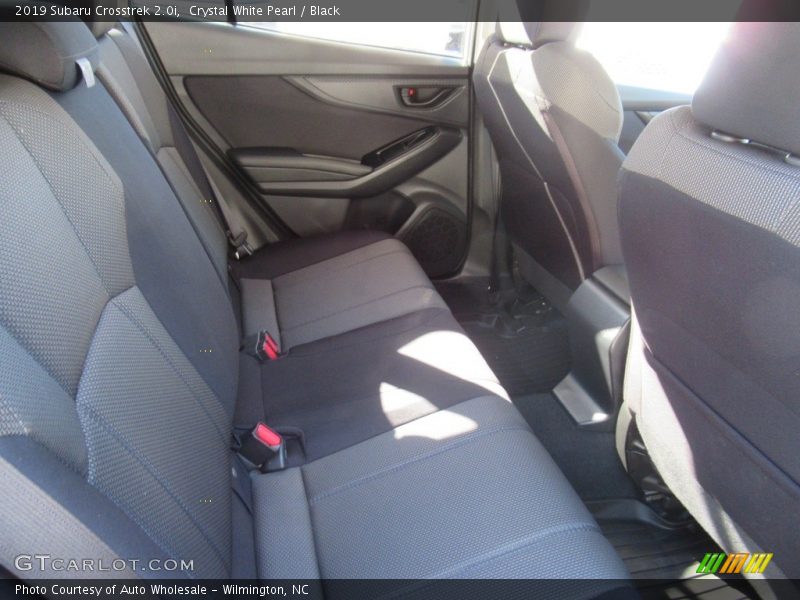 Crystal White Pearl / Black 2019 Subaru Crosstrek 2.0i