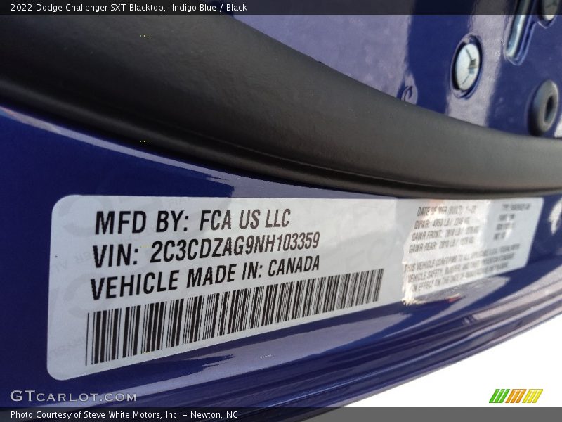 Indigo Blue / Black 2022 Dodge Challenger SXT Blacktop