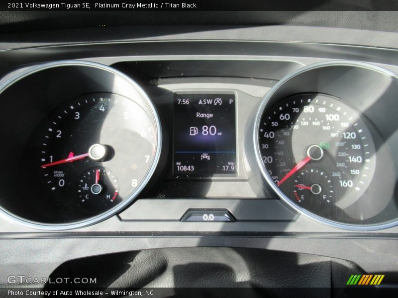Platinum Gray Metallic / Titan Black 2021 Volkswagen Tiguan SE