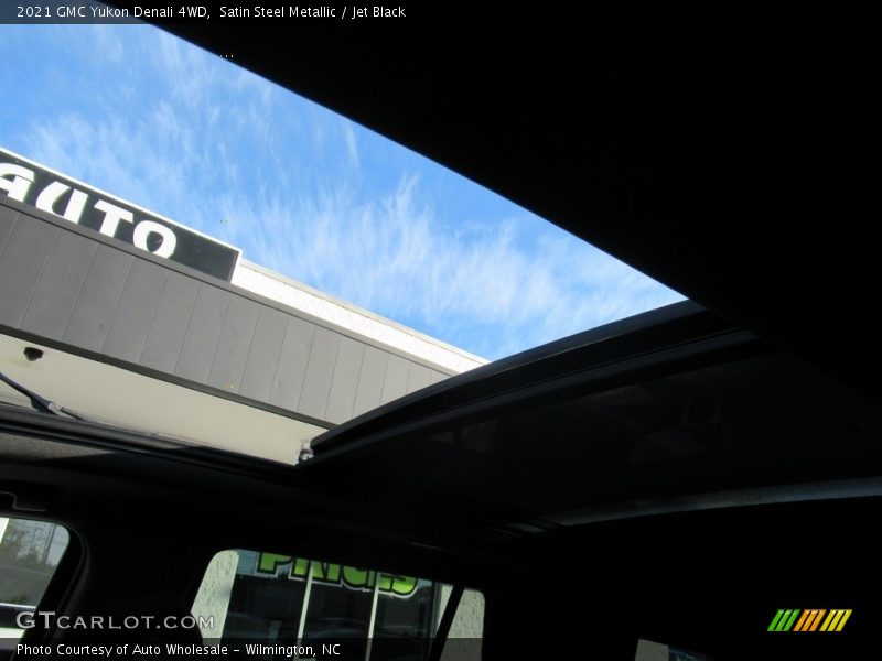 Satin Steel Metallic / Jet Black 2021 GMC Yukon Denali 4WD