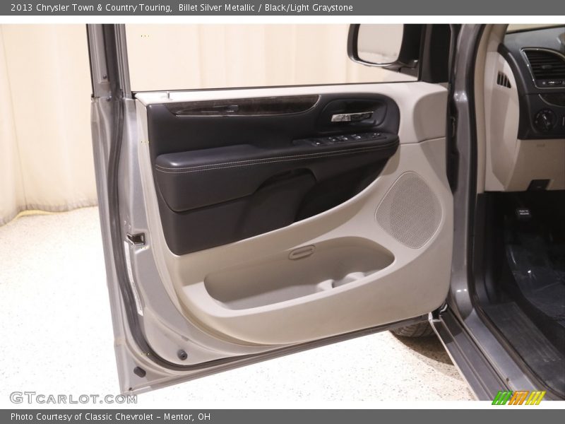 Billet Silver Metallic / Black/Light Graystone 2013 Chrysler Town & Country Touring