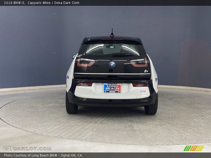 Capparis White / Deka Dark Cloth 2019 BMW i3