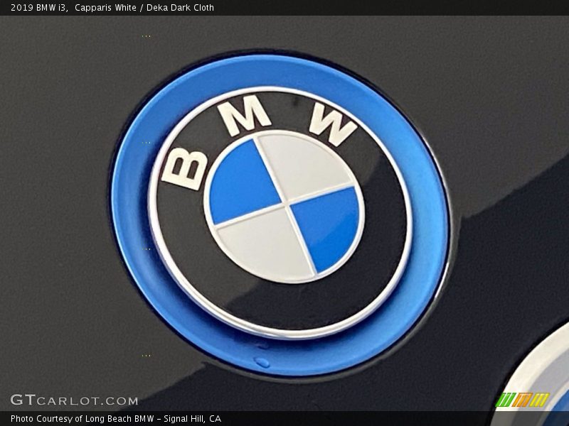 Capparis White / Deka Dark Cloth 2019 BMW i3
