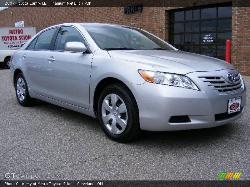 Titanium Metallic / Ash 2007 Toyota Camry LE