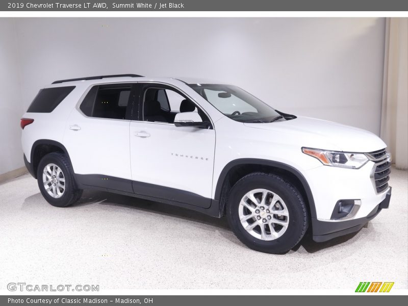 Summit White / Jet Black 2019 Chevrolet Traverse LT AWD