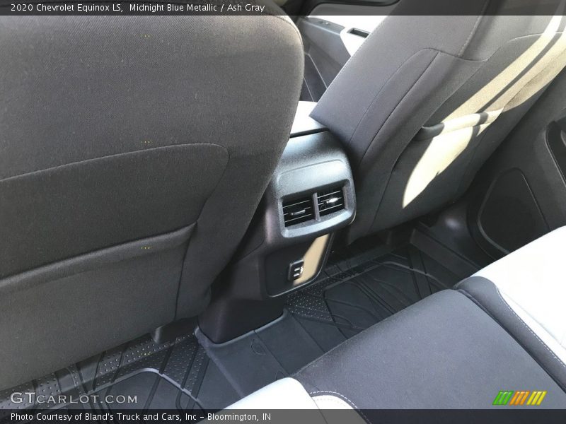 Midnight Blue Metallic / Ash Gray 2020 Chevrolet Equinox LS