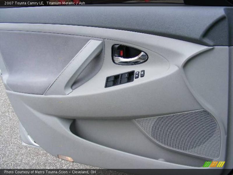 Titanium Metallic / Ash 2007 Toyota Camry LE