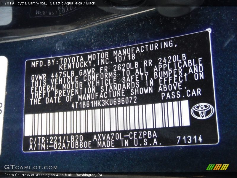 Galactic Aqua Mica / Black 2019 Toyota Camry XSE