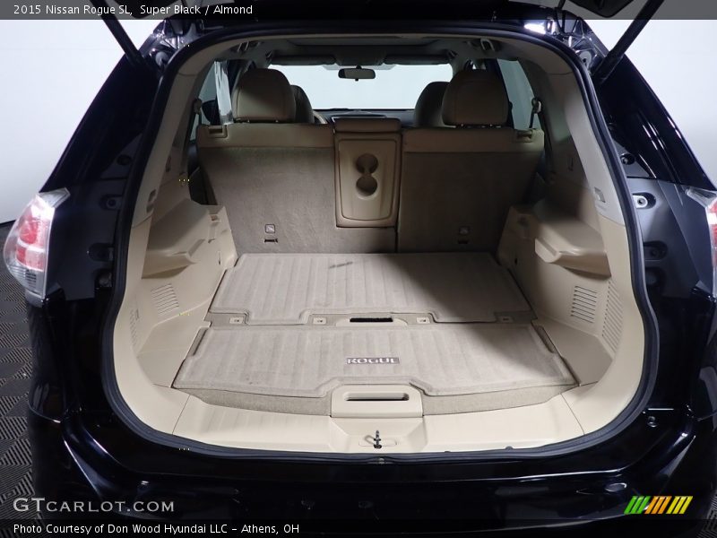 Super Black / Almond 2015 Nissan Rogue SL