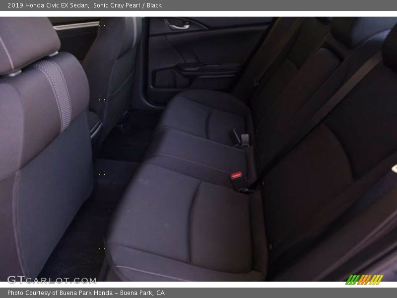 Sonic Gray Pearl / Black 2019 Honda Civic EX Sedan