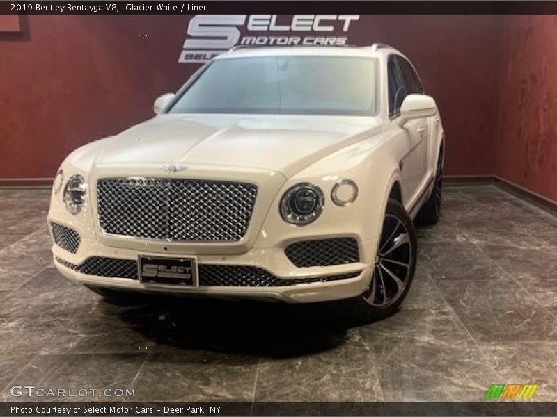 Glacier White / Linen 2019 Bentley Bentayga V8