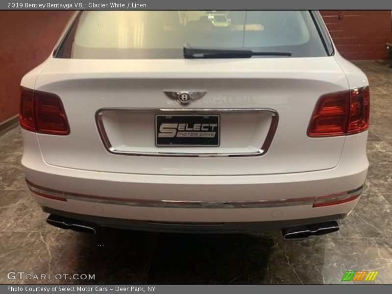 Glacier White / Linen 2019 Bentley Bentayga V8