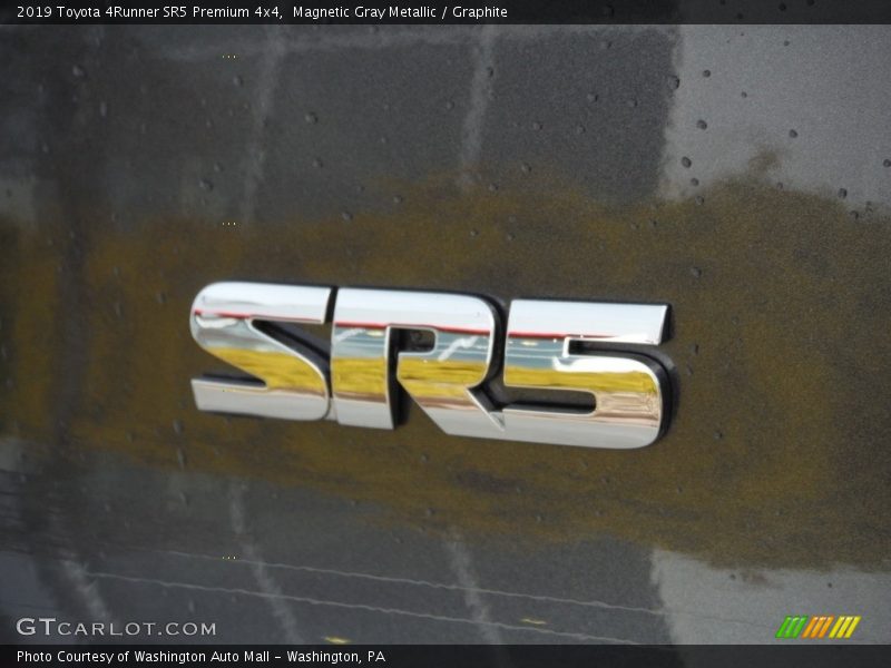 Magnetic Gray Metallic / Graphite 2019 Toyota 4Runner SR5 Premium 4x4