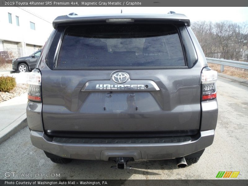 Magnetic Gray Metallic / Graphite 2019 Toyota 4Runner SR5 Premium 4x4