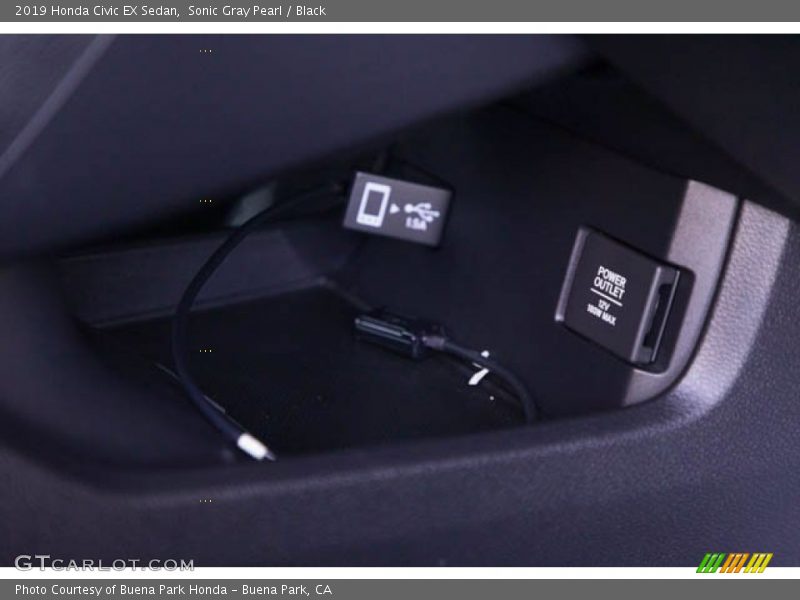 Sonic Gray Pearl / Black 2019 Honda Civic EX Sedan