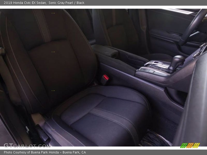 Sonic Gray Pearl / Black 2019 Honda Civic EX Sedan