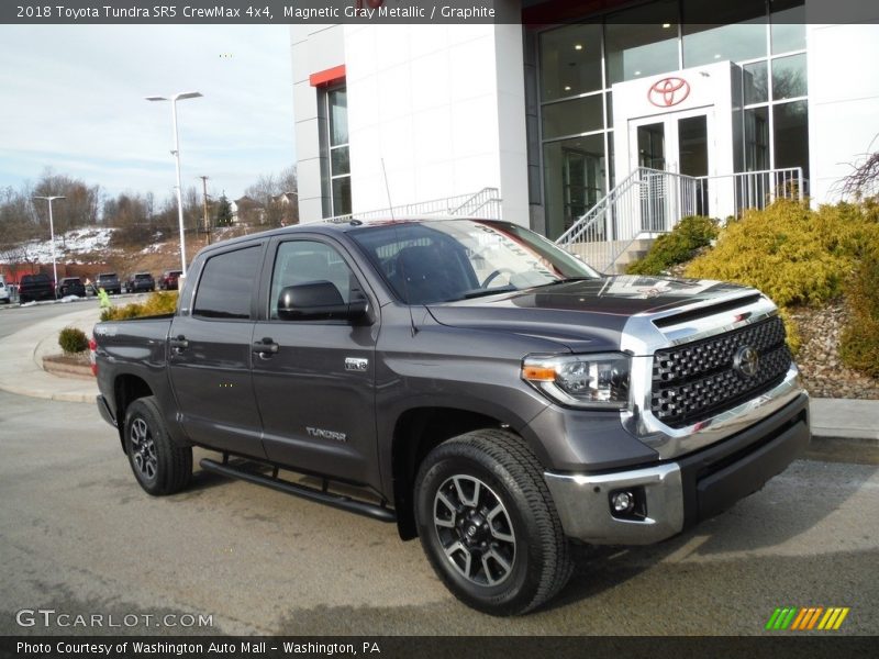 Magnetic Gray Metallic / Graphite 2018 Toyota Tundra SR5 CrewMax 4x4