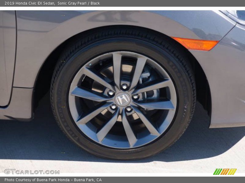 Sonic Gray Pearl / Black 2019 Honda Civic EX Sedan