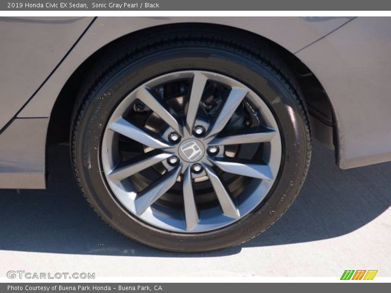 Sonic Gray Pearl / Black 2019 Honda Civic EX Sedan