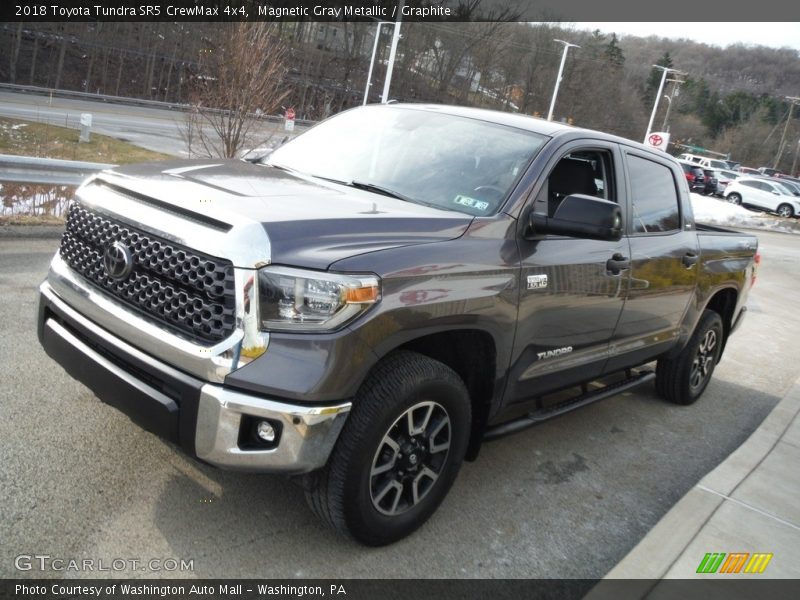Magnetic Gray Metallic / Graphite 2018 Toyota Tundra SR5 CrewMax 4x4