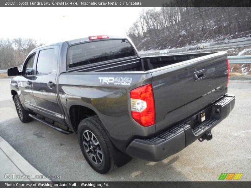 Magnetic Gray Metallic / Graphite 2018 Toyota Tundra SR5 CrewMax 4x4