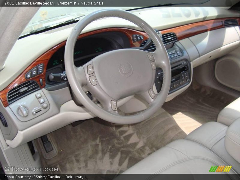 Bronzemist / Neutral Shale 2001 Cadillac DeVille Sedan