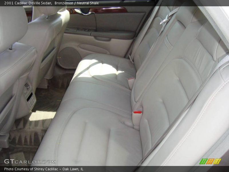 Bronzemist / Neutral Shale 2001 Cadillac DeVille Sedan