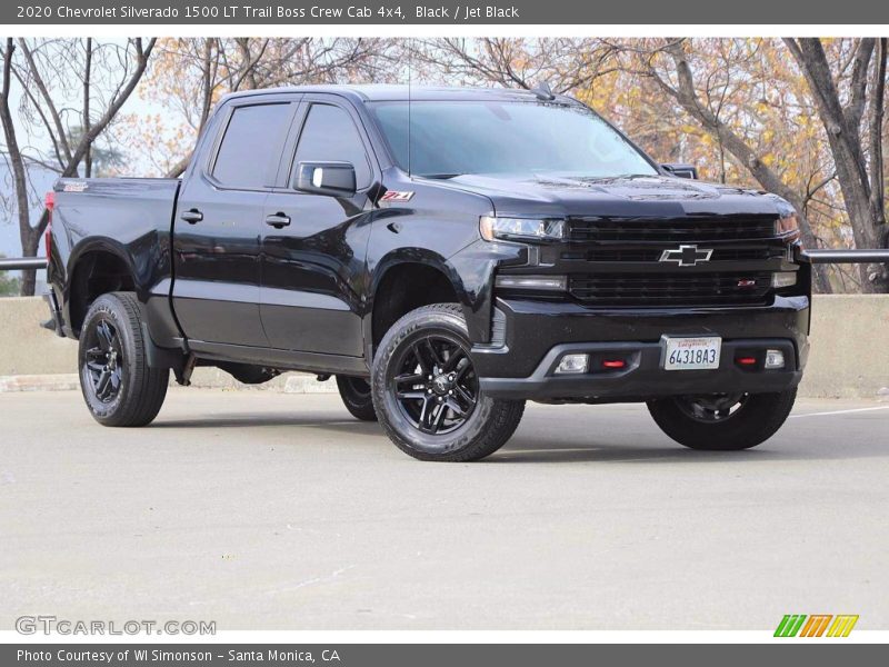 Front 3/4 View of 2020 Silverado 1500 LT Trail Boss Crew Cab 4x4