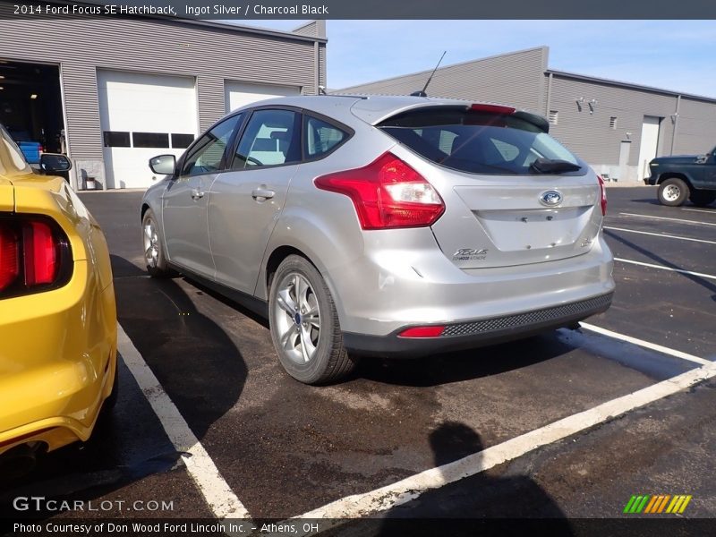 Ingot Silver / Charcoal Black 2014 Ford Focus SE Hatchback